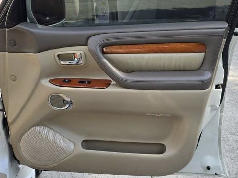 Used 2003 Lexus LX 470 4WD image 17