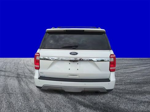 Used 2020 Ford Expedition XLT w/ Equipment Group 202A RWD image 5