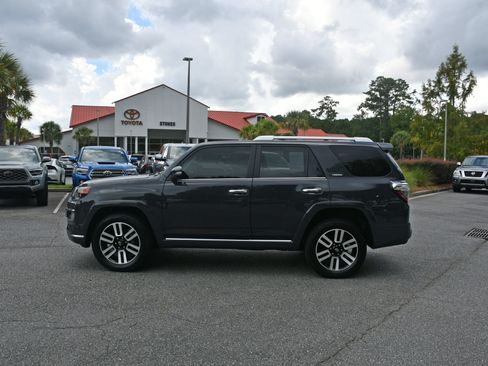 Used 2024 Toyota 4Runner Limited AWD/4WD image 2