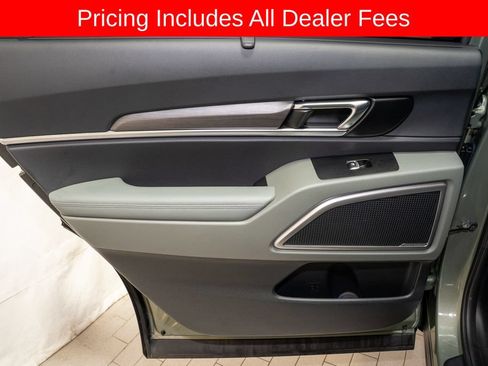 Certified 2024 Kia Telluride EX X-Line AWD/4WD image 12