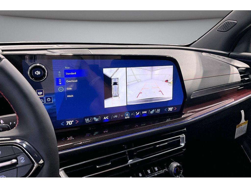 New 2026 Chevrolet Traverse RS w/ LPO, Floor Liner Package FWD image 32