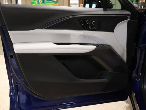 New 2025 Cadillac Lyriq Sport image 8