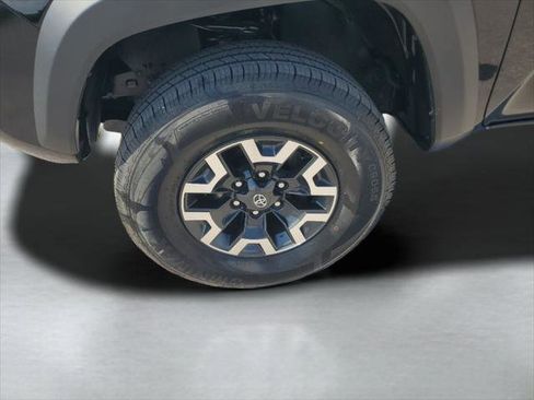 Certified 2023 Toyota Tacoma TRD Off-Road w/ Technology Package AWD/4WD image 26