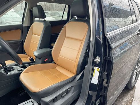 Used 2019 Volkswagen Tiguan SE w/ Panoramic Sunroof Package image 19