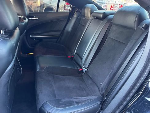 Used 2017 Dodge Charger R/T Scat Pack RWD image 24