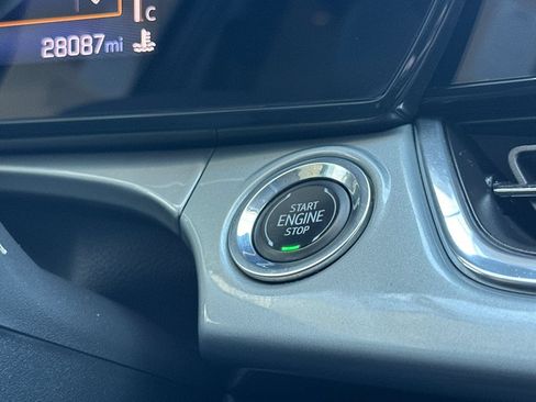 Used 2025 Chevrolet Trax LT w/ Driver Confidence Package FWD image 22