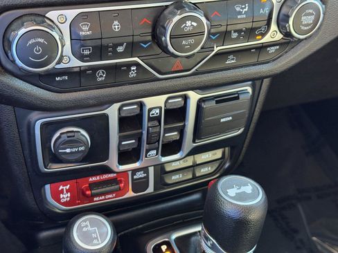 Certified 2025 Jeep Wrangler Unlimited Sport AWD/4WD image 20
