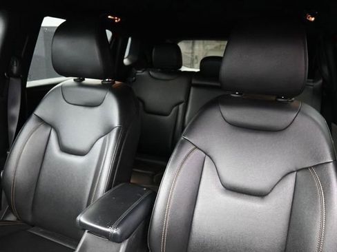 Used 2024 Jeep Compass Limited image 16