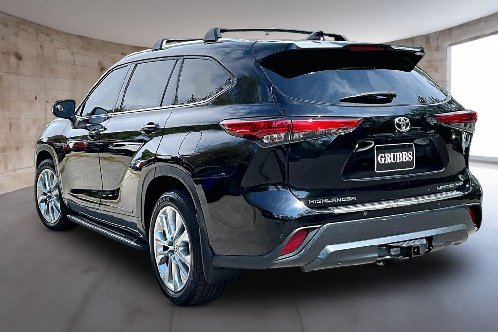 Used 2021 Toyota Highlander Limited w/ Protection Package #3 (TMS) AWD/4WD image 14