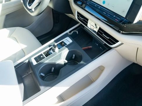 New 2026 Volkswagen Atlas SE image 41