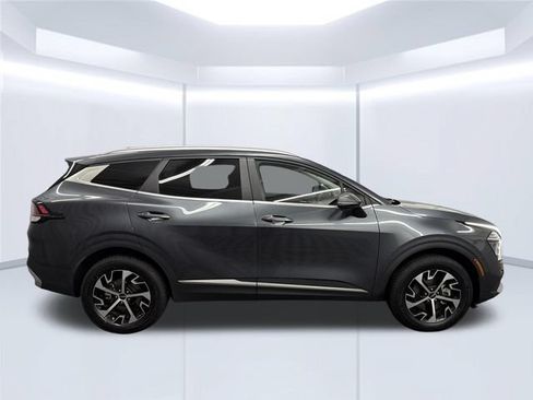 Certified 2025 Kia Sportage EX AWD/4WD image 7