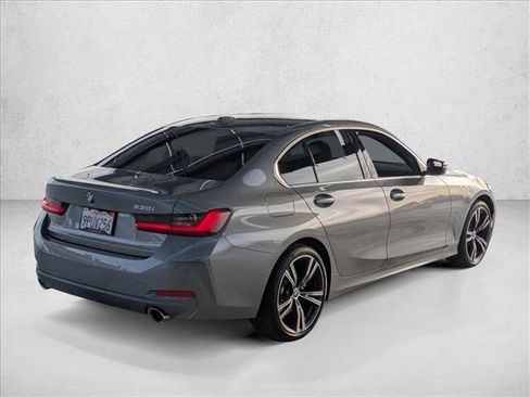 Used 2024 BMW 330i 330i w/ Premium Package image 5