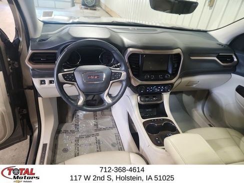 Used 2023 GMC Acadia Denali w/ Denali Technology Package AWD/4WD image 14