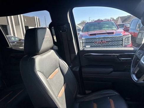 Used 2023 GMC Sierra 1500 AT4 w/ AT4 Premium Package image 13