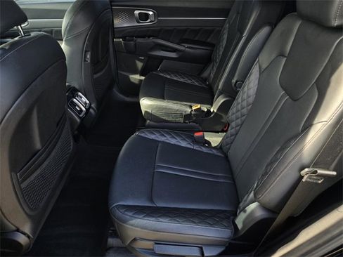 Certified 2021 Kia Sorento SX image 15