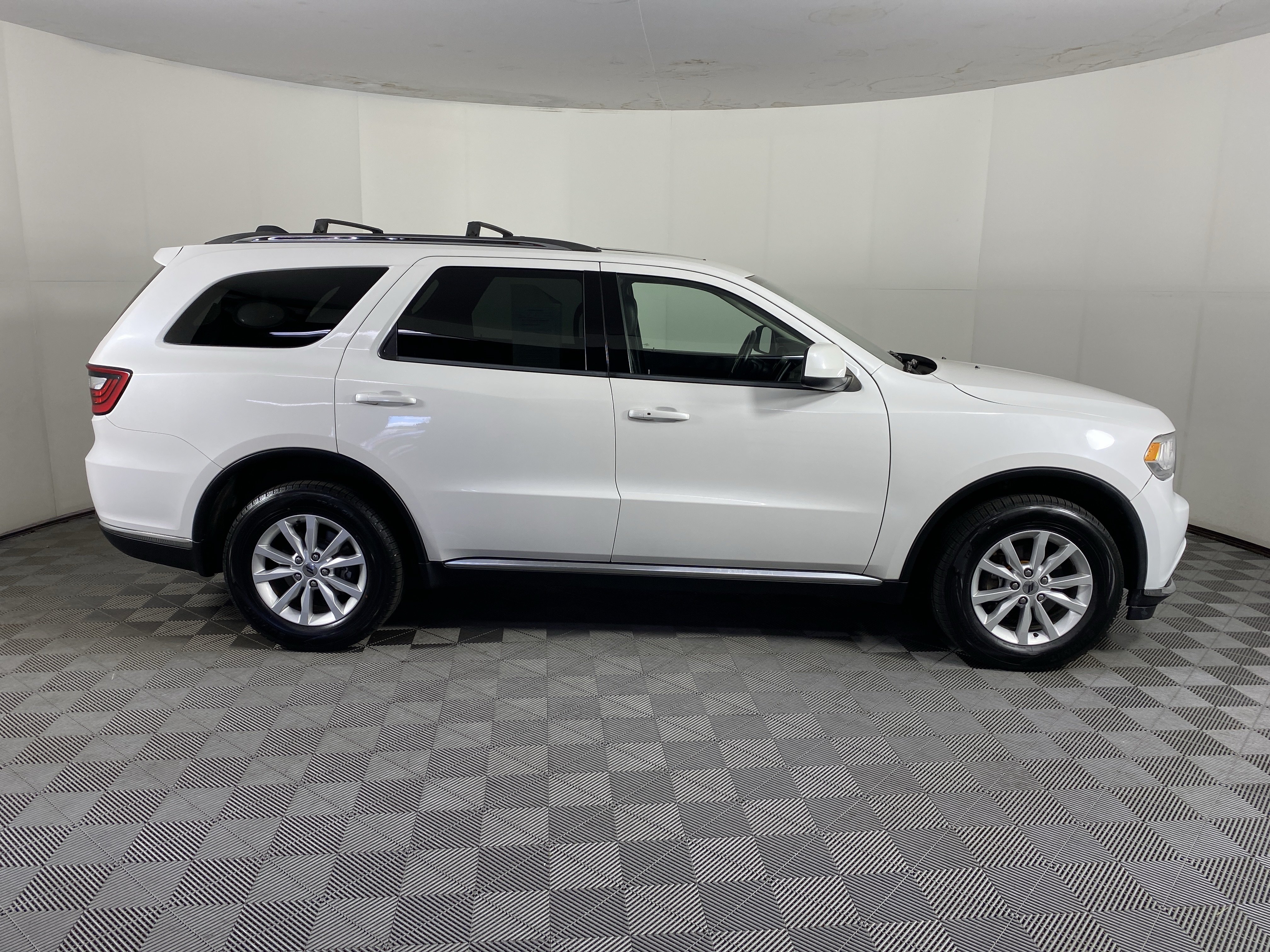 Used 2019 Dodge Durango SXT AWD/4WD image 36