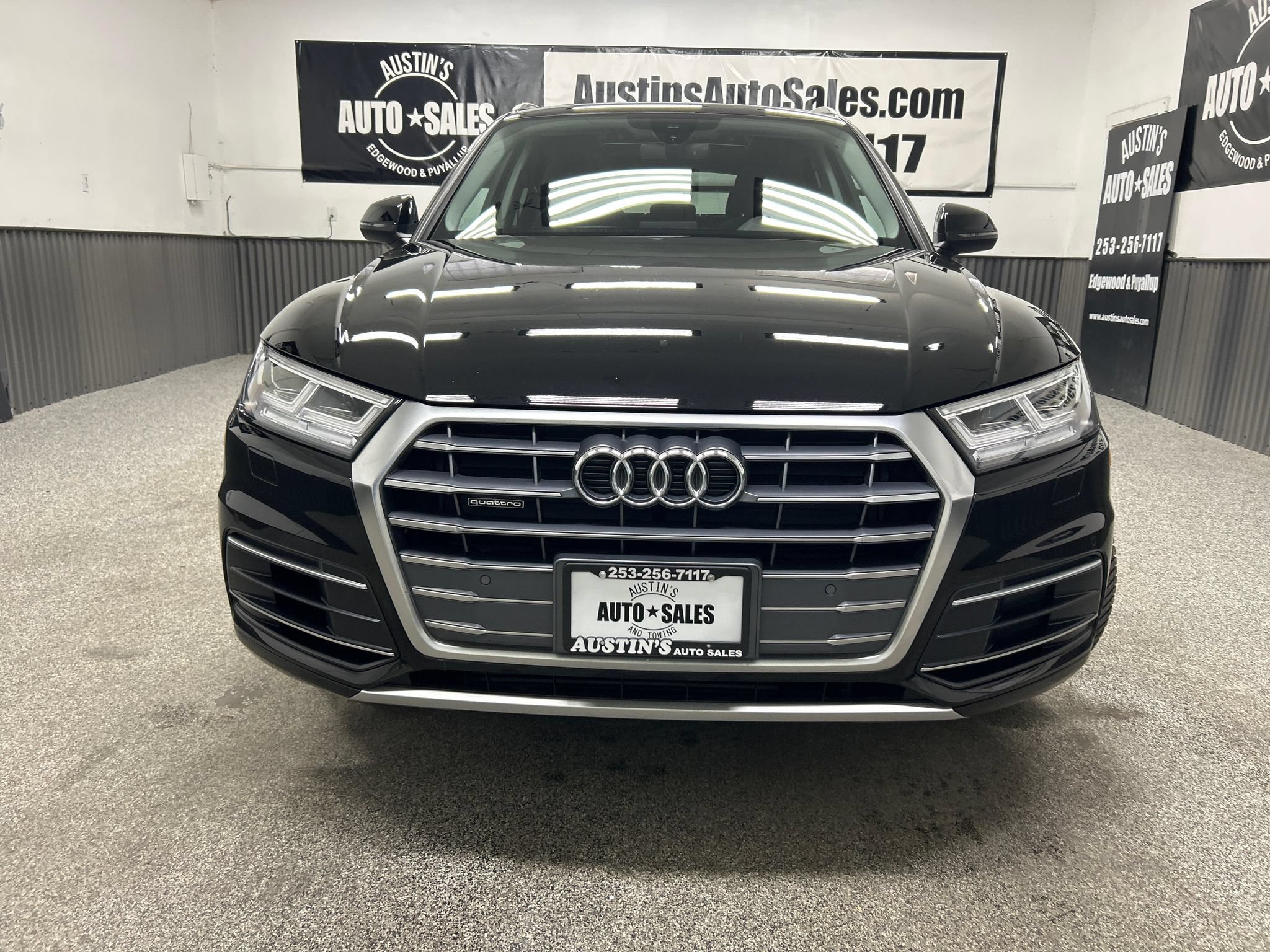 Used 2018 Audi Q5 2.0T Premium Plus w/ Premium Plus Package AWD/4WD image 2
