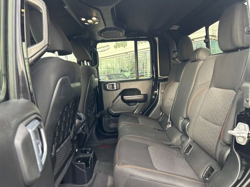 Certified 2021 Jeep Gladiator Mojave image 10