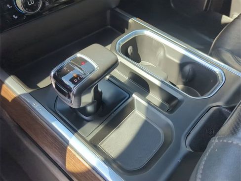 Certified 2022 Chevrolet Silverado 1500 High Country w/ High Country Premium Package image 15