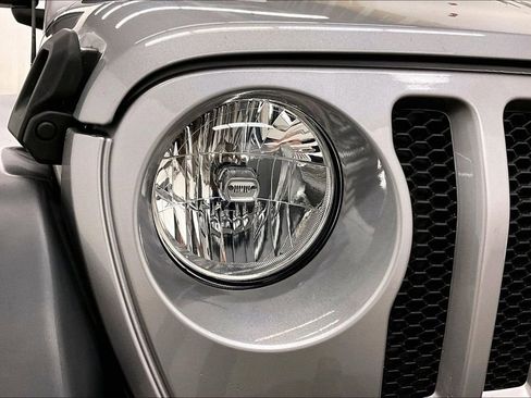 Used 2018 Jeep Wrangler Unlimited Sport AWD/4WD image 31