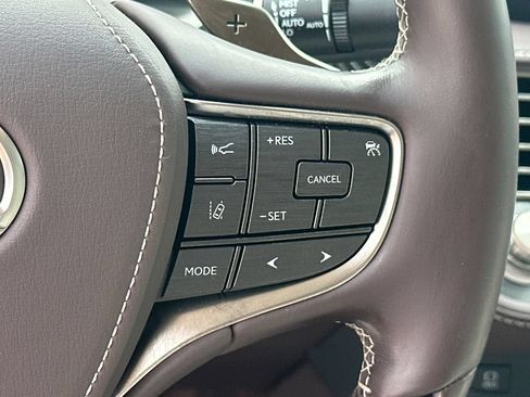 Used 2018 Lexus LS 500 RWD image 21
