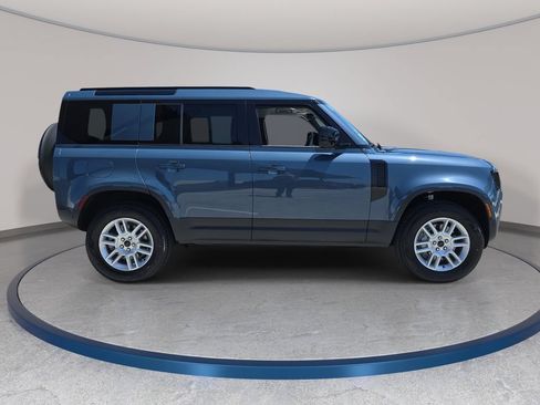 New 2026 Land Rover Defender 110 S AWD/4WD image 4