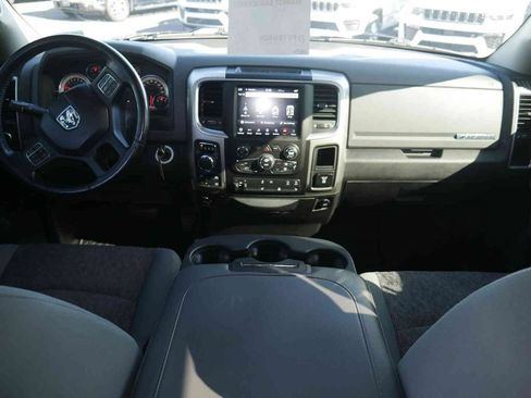 Used 2019 RAM 1500 Big Horn AWD/4WD image 4