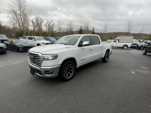 Used 2025 RAM 1500 Laramie image 4