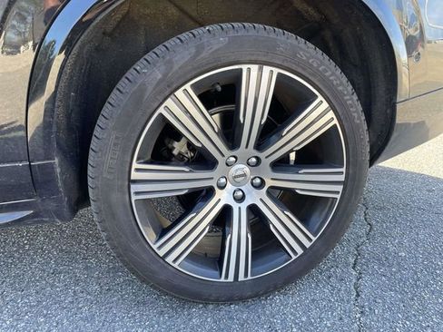 Used 2024 Volvo XC90 B5 Plus w/ Protection Package Premier image 10