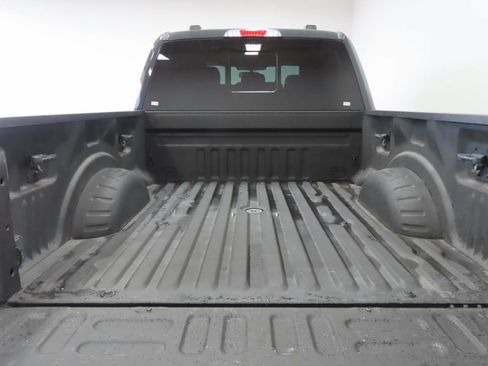 Used 2021 Ford F250 Lariat w/ Lariat Ultimate Package AWD/4WD image 16