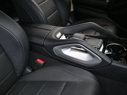 Used 2024 Mercedes-Benz GLE 450 4MATIC image 51