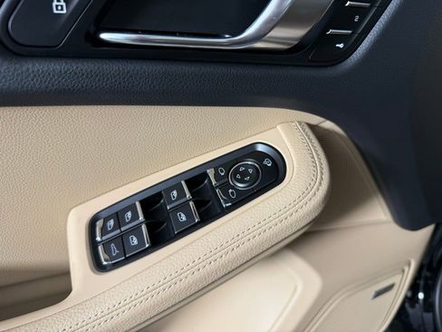 New 2025 Porsche Macan image 26