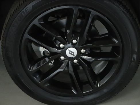 Used 2025 Dodge Durango GT image 40