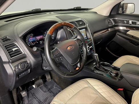 Used 2016 Ford Explorer Platinum AWD/4WD image 17