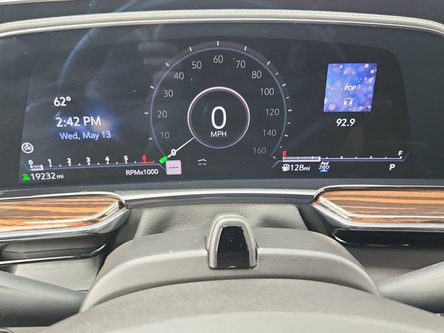 Certified 2024 Cadillac Escalade ESV Premium Luxury AWD/4WD image 14