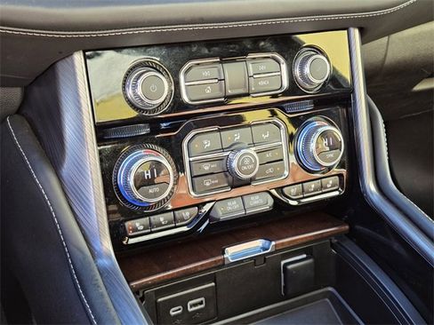 Certified 2023 GMC Yukon Denali Ultimate image 24