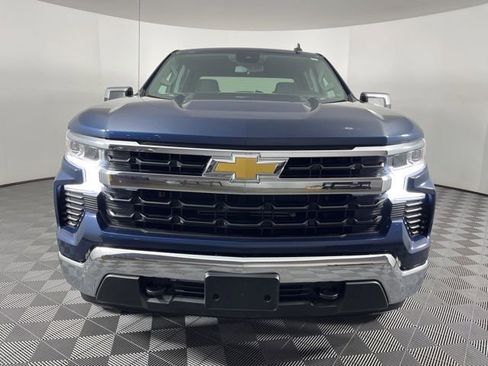Used 2022 Chevrolet Silverado 1500 LT AWD/4WD image 4