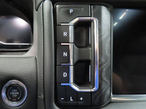 Used 2024 GMC Yukon XL Denali w/ Advanced Technology Package image 65