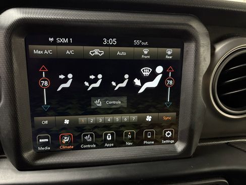 Used 2023 Jeep Gladiator Sport image 19