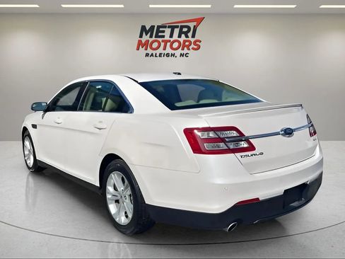 Used 2015 Ford Taurus SEL w/ Equipment Group 201A image 11