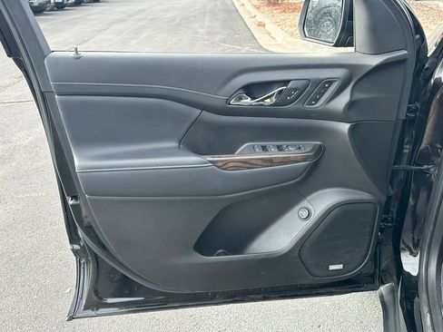 Used 2021 GMC Acadia Denali w/ Denali Ultimate Package image 36