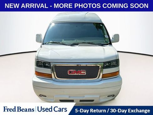 Used 2016 GMC Savana 2500 Extended RWD image 2