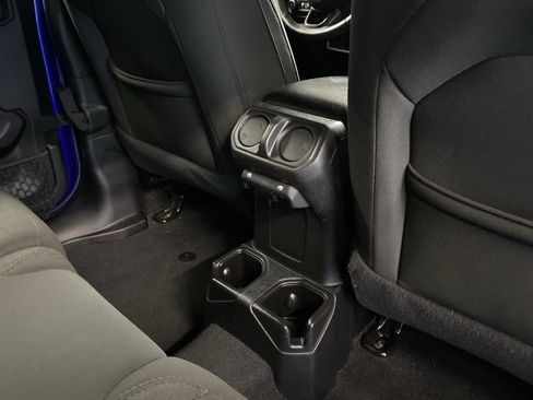 Used 2020 Jeep Wrangler Unlimited Sport S image 37