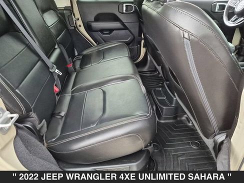 Used 2022 Jeep Wrangler Unlimited Sahara w/ Cold Weather Group AWD/4WD image 31