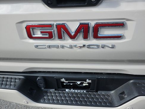 New 2026 GMC Canyon AT4 image 5