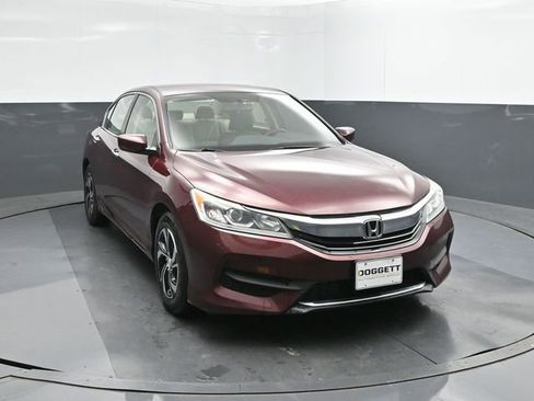Used 2017 Honda Accord LX image 18
