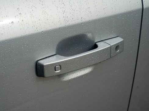 Used 2023 Land Rover Defender 130 SE AWD/4WD image 15