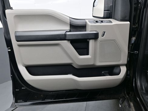 Used 2019 Ford F150 XL w/ Equipment Group 101A Mid image 9