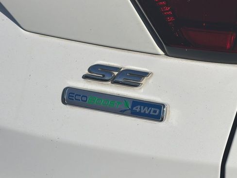 Used 2019 Ford Escape SE image 25