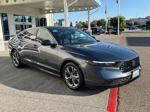 Used 2024 Honda Accord EX image 3